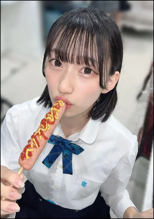 下谷あゆ、高校、制服、フランクフルト